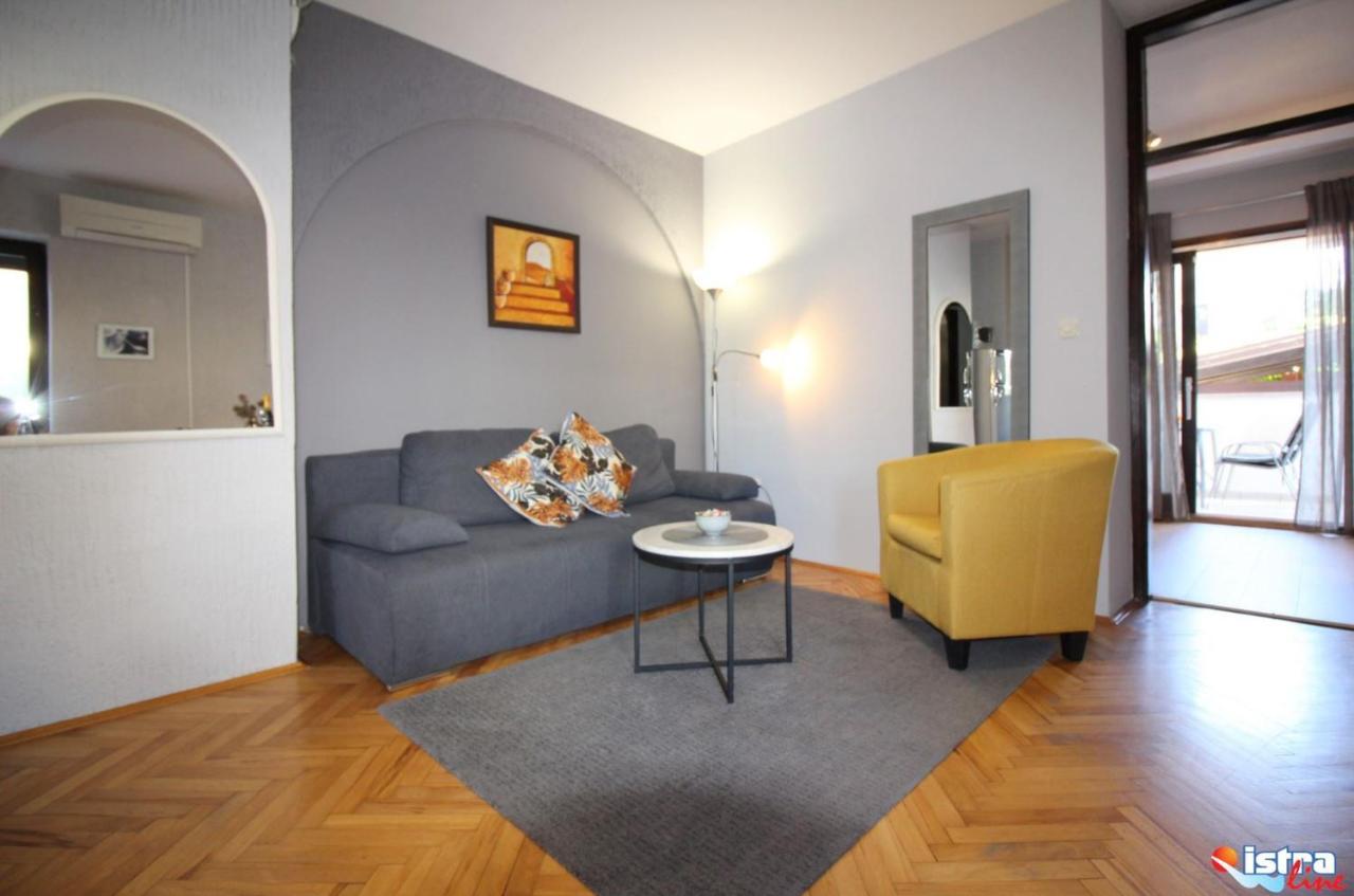 Dr. Igda Apartments Пореч Екстериор снимка